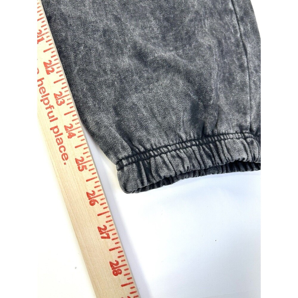 Missguided black acid wash sweatpants with pink graphic lettering - Picture 11 of 16